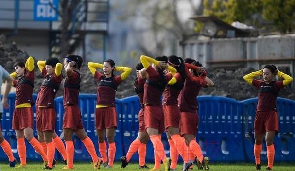 玫瑰再绽放 | 首战俄罗斯 贾秀全:机会留给最有实力的队员 玫瑰再绽放 | 首战俄罗斯 贾秀全:机会留给最有实力的队员